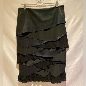 Banana Republic Monogram Black Layered Flannel Skirt, size 12